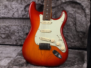 deluxe ultra modern MIJ Made in USA jeff beck japan hybrid ストラトキャスター アッシュ ボディ エリート ウルトラ モダン red レッド