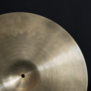 Zildjian A Medium Ride 18インチ ジルジャン Aライド ヴィンテージ 1970年代 70s USA製 ライドシンバル 小径ライド クラッシュライド 薄めレスポンス 立ち上がり早い ウォームサウンド ダーク寄り バランス良好 ジャズ ロック ポップス レコーディング向き スタジオ向き 軽快なピング オールドA ドラムシンバル 中古シンバル