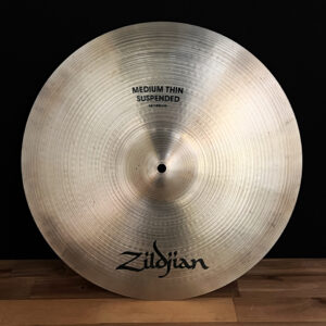 Zildjian A Suspended Medium Thin 16 Zildjian A thin crash 16 18 20インチ ジルジャン A クラッシュ サスペンデット サスペンド サッシン ブライトサウンド バランス良好 万能型 レスポンス 吹奏楽 オーケストラ ジャズ ポップス スタジオ定番 ドラムシンバル B20ブロンズ USA製 中古シンバル