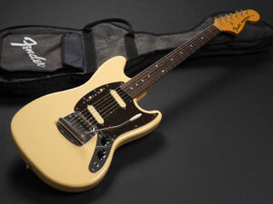 Fender Japan MG69 YWH ~Yellow White~ Traditional II 2 ムスタング 60s 70s series made in japan MIJ mustang ニルバーナ カートコバーン kurt Cobain Nirvana 白